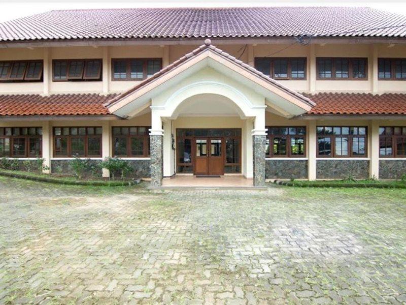 Hotel OYO 3335 Wisma Langen Werdhasih Semarang Exterior foto